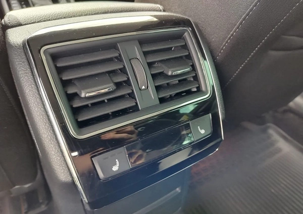 Skoda Superb cena 97899 przebieg: 121247, rok produkcji 2019 z Prudnik małe 562